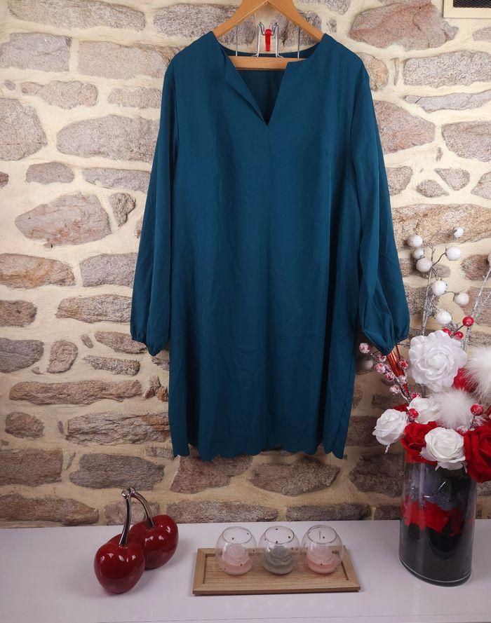 Robe festonnée manches bouffantes bleue vert émeraude Femme taille 54 marque Boohoo 🍬 - photo numéro 1