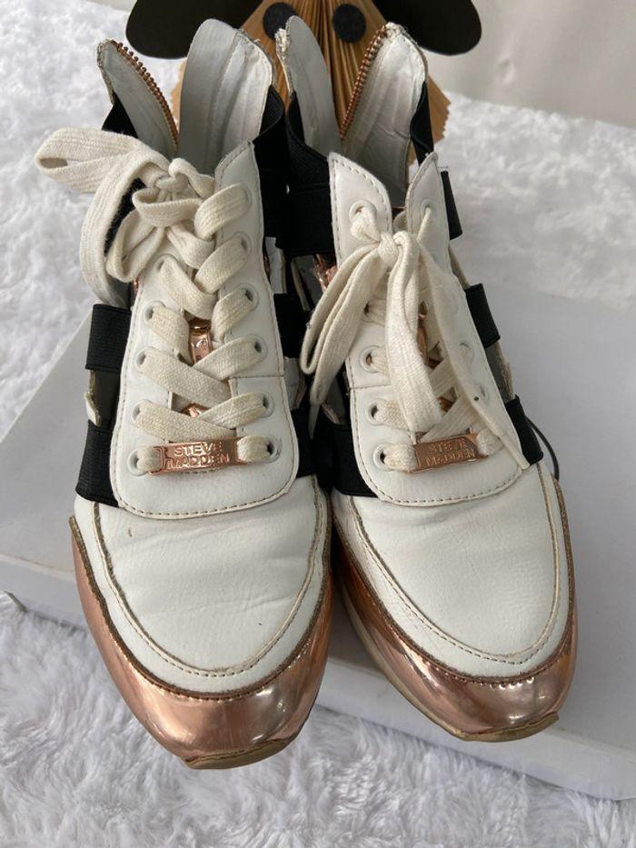 Baskets sneakers Steve Madden T 39 noir rose et blanc bon etat - photo numéro 2