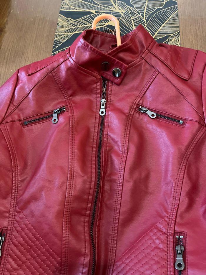 Blouson rouge neuf jamais porté - photo numéro 5