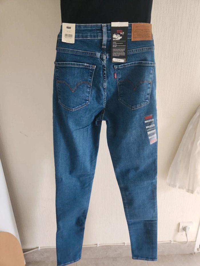 Jean bleu Levi's 721 High Rise skinny 27 x 32 neuf - photo numéro 14