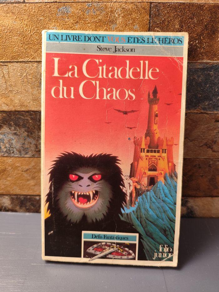 Livre Dont vous Êtes Le Héros La Citadelle du Chaos - photo numéro 1