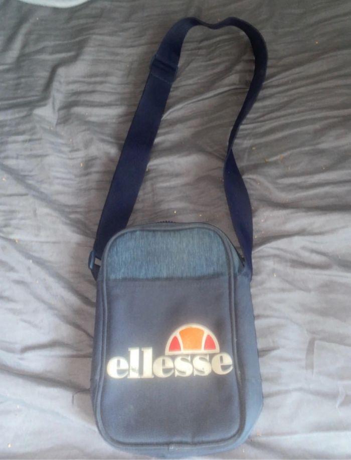 Sacoche ellesse - photo numéro 1