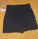 Joli short noir neuf