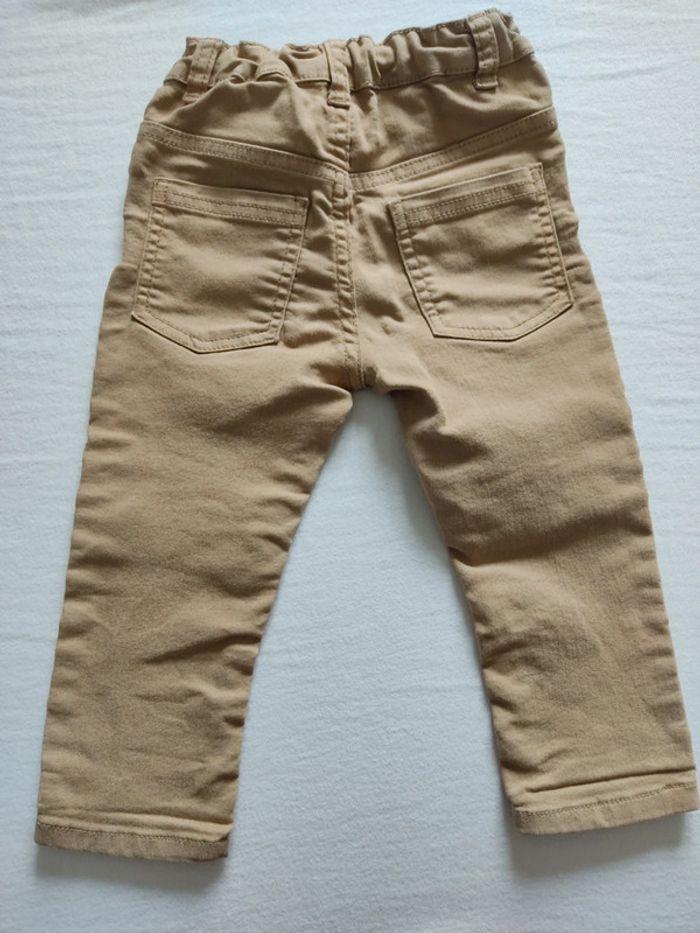 Jean beige taille ajustable 24 mois • Gémo - photo numéro 4