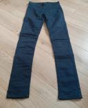 Jean FPC marine taille 10 ans / 140 cm