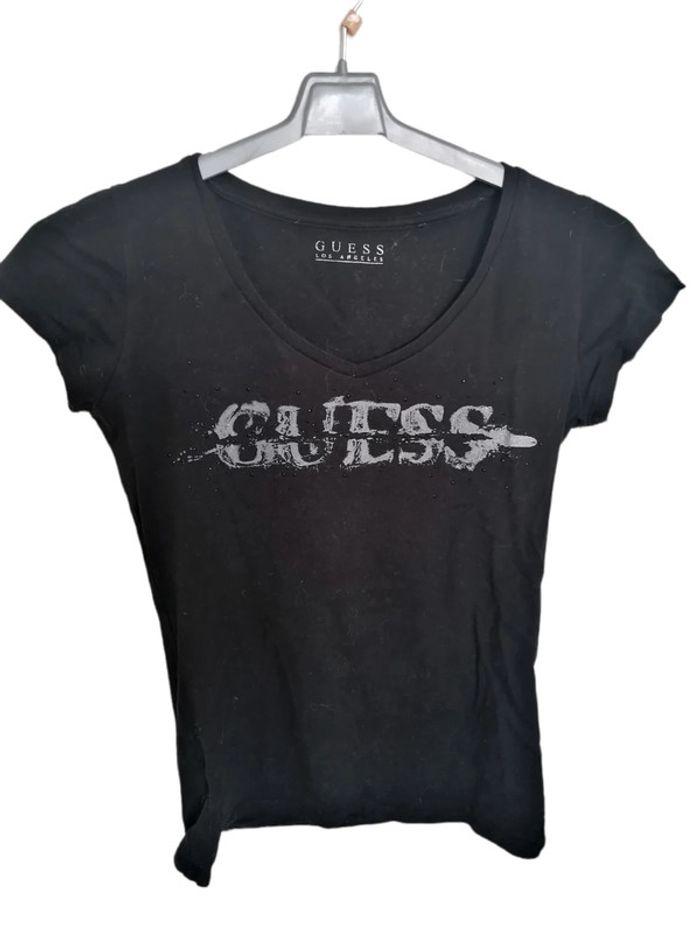 Tee shirt Guess - photo numéro 1