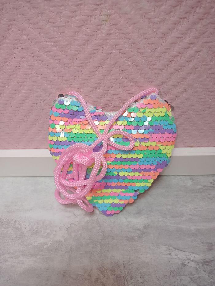 Petit sac porte monnaie coeur à sequins - photo numéro 1