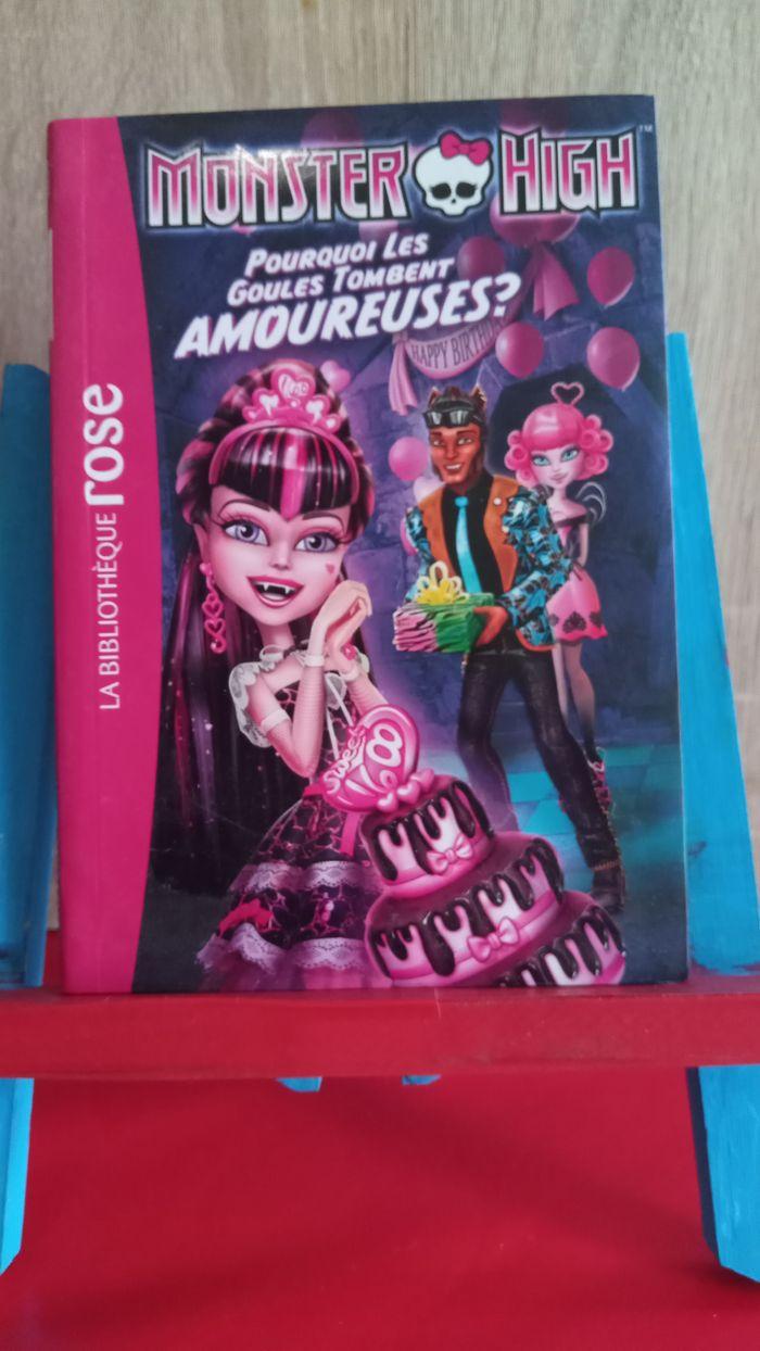 Monster High 03 - Pourquoi les goules tombent amoureuses, bibliothèque rose - photo numéro 1