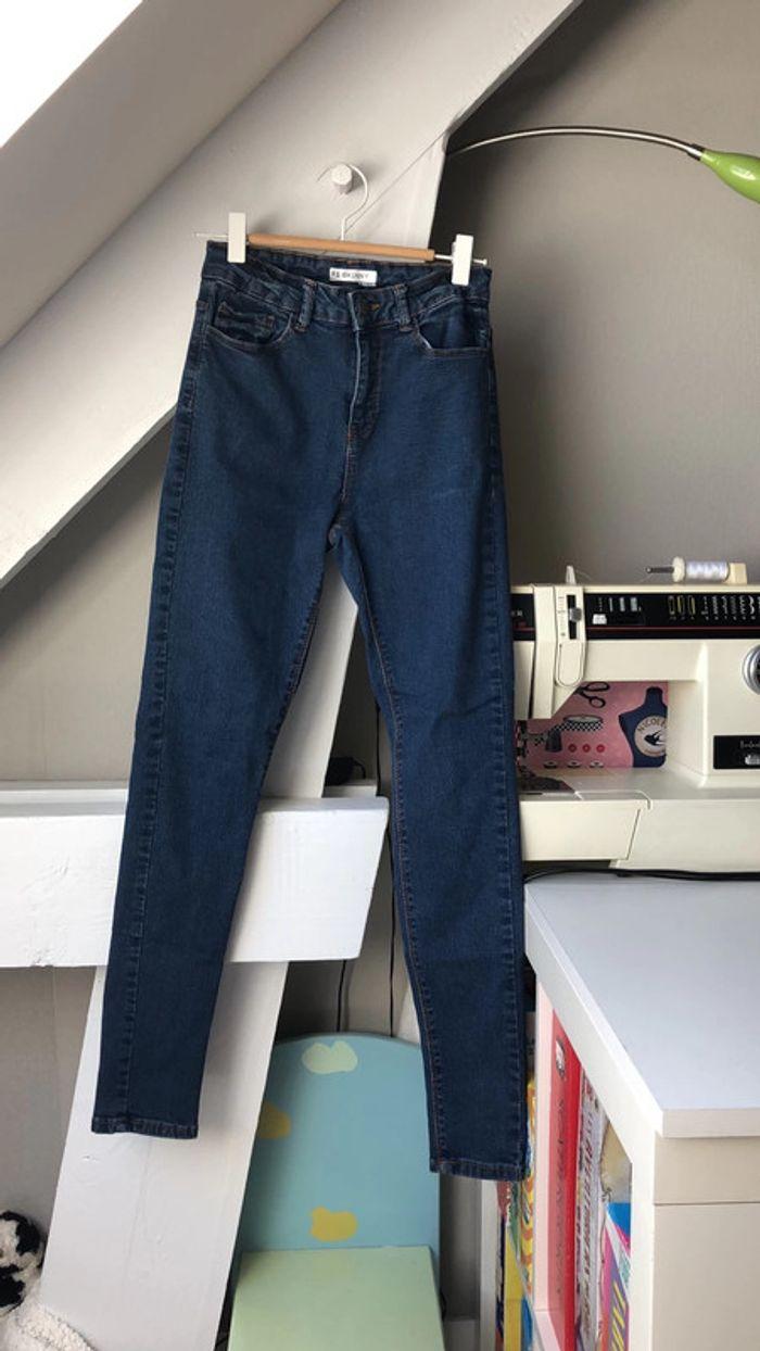 Jeans skinny kiabi taille xs - photo numéro 1