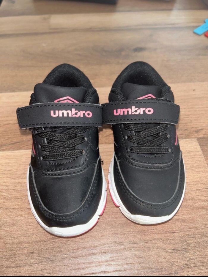 Basket umbro - photo numéro 1