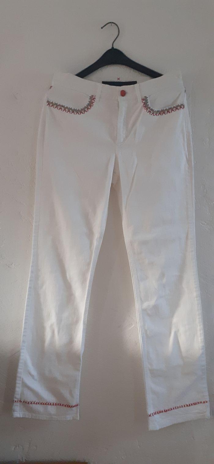 Pantalon blanc Escada - photo numéro 1