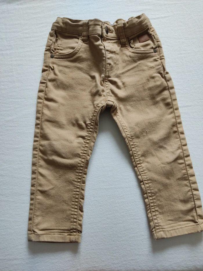 Jean beige taille ajustable 24 mois • Gémo - photo numéro 1