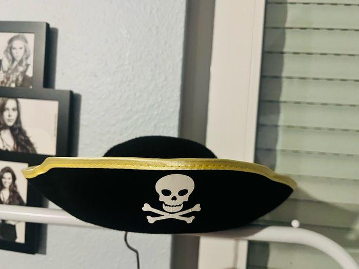 Chapeau de capitaine pirate - photo numéro 1