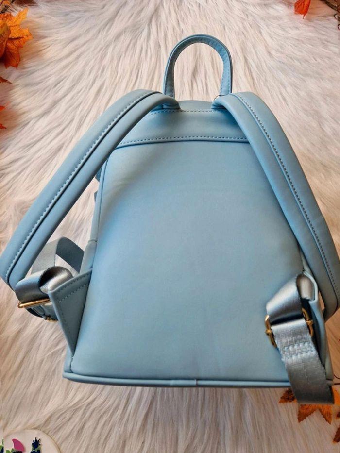 Bien  lire  l'annonce 🌸  Sac  stitch loungefly avec  support et  pop - photo numéro 13