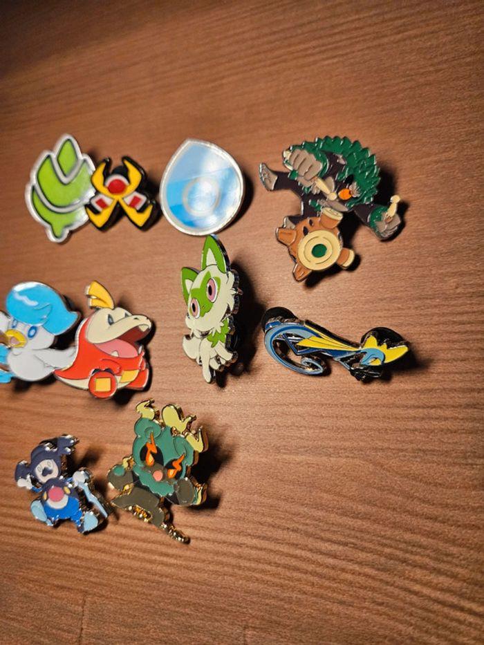 Lot pins pokémon - photo numéro 2