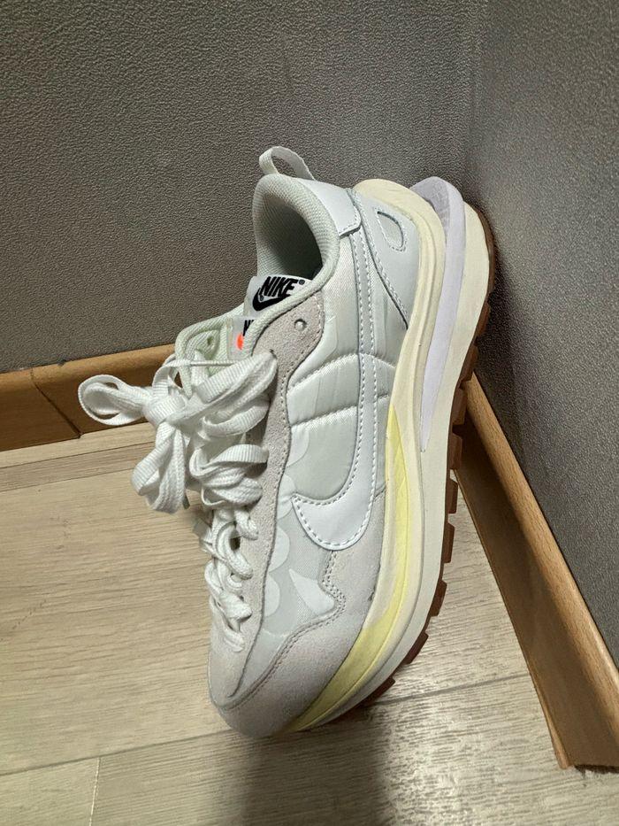 vend chaussure sacai blanche - photo numéro 8