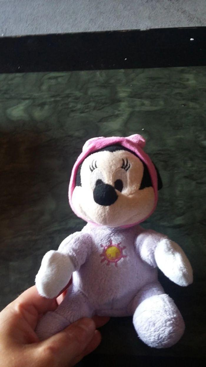 Peluche doudou minnie - photo numéro 3