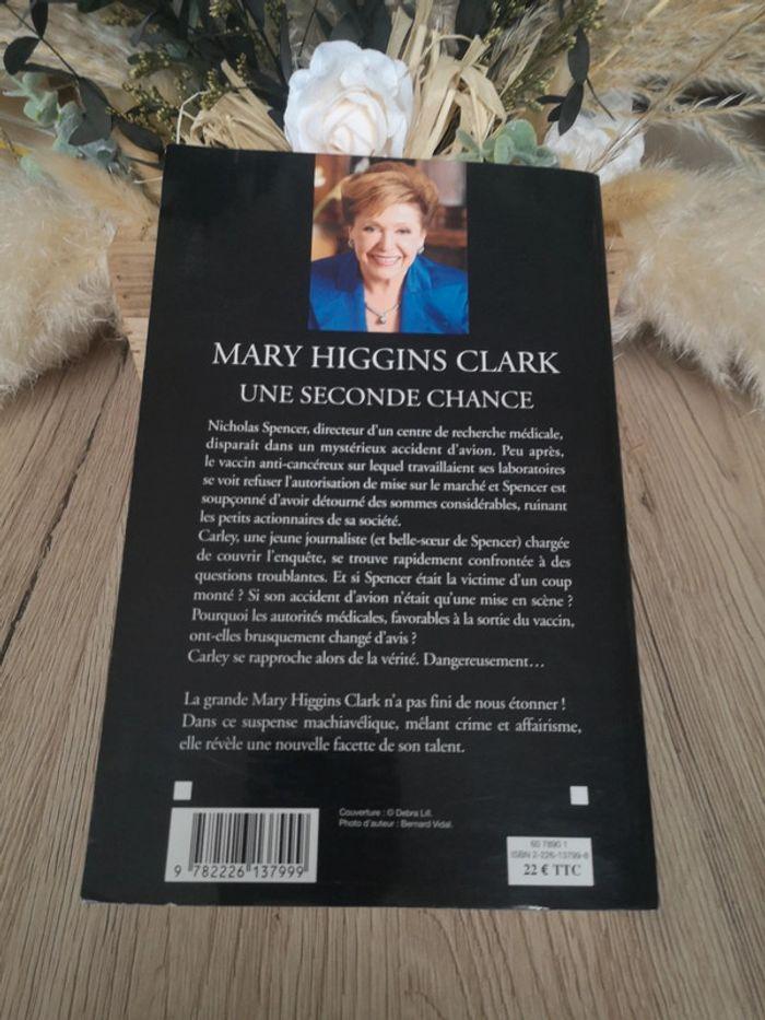 Une seconde chance, Mary Higgins Clark - photo numéro 3