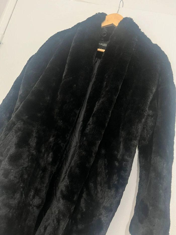 Manteau noir - photo numéro 2