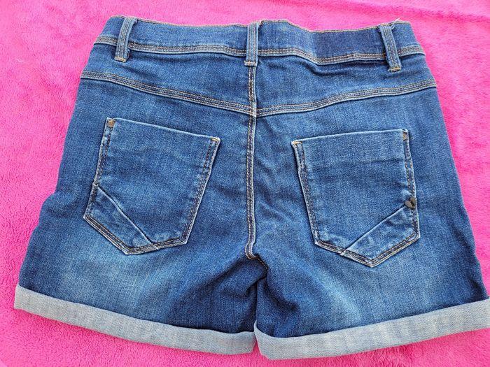 Short en jean, 10 ans, Name It, très bon état - photo numéro 2