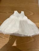 Robe blanche avec tulle KIABI