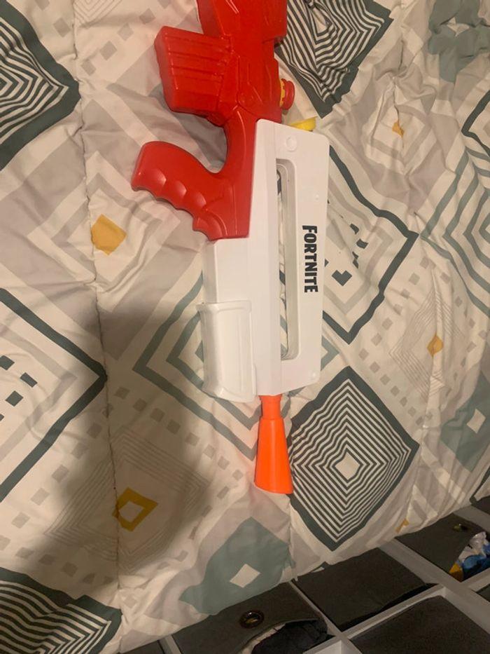 Hasbro NERF Pistolet à eau Super Soaker Fortnite burst AR - photo numéro 1