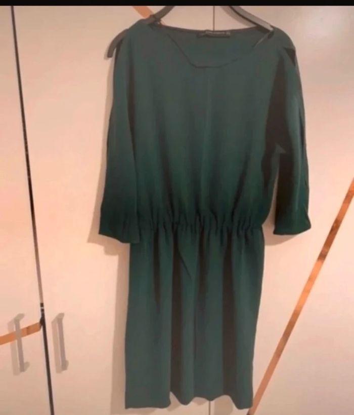 Robe chic Zara très bon état 36 - photo numéro 3