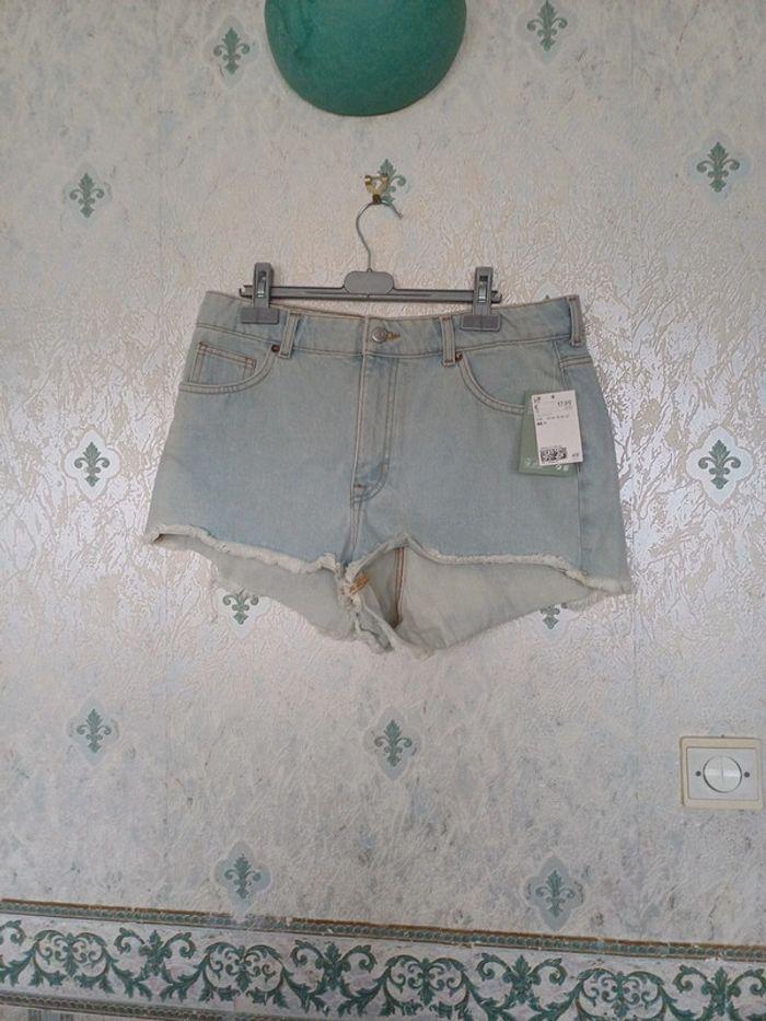 Short en jean 44 - photo numéro 1