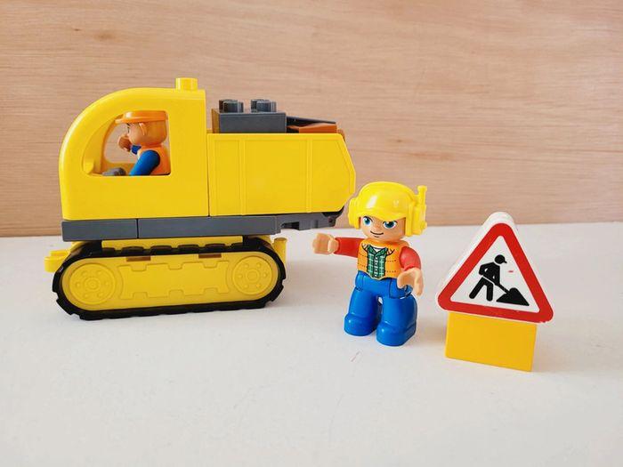 Lego duplo Le camion et la pelleteuse

10812 - photo numéro 9