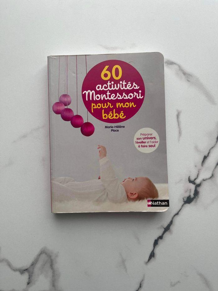 Livre bébé - photo numéro 1