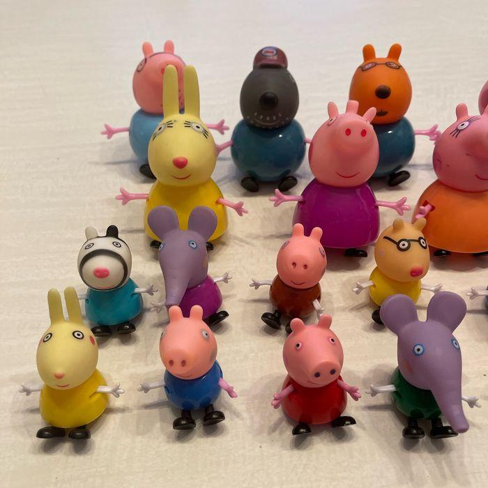 Super lot Peppa Pig avec bus jaune - photo numéro 2