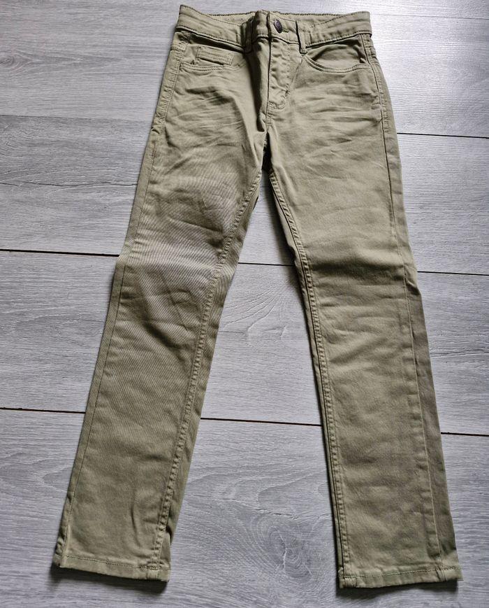 Jeans vert garcon taille 7 ans kiabi neuf - photo numéro 1