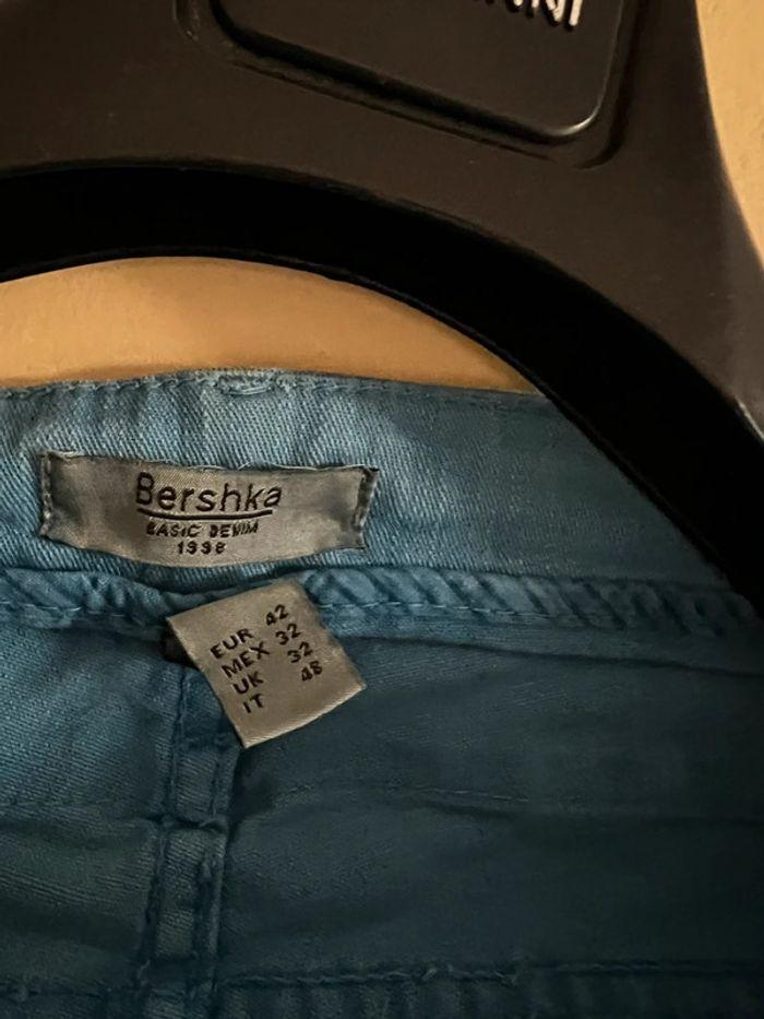 Jeans bershka très bon état 42 - photo numéro 2