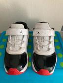 Chaussure Jordan 11 CMFT Low taille 32