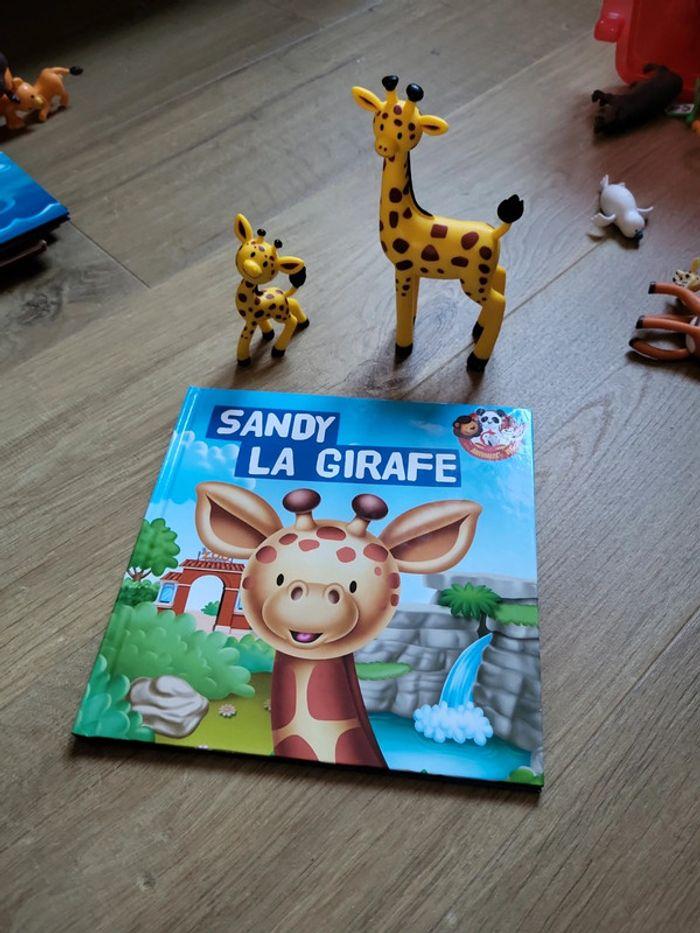 Sandy la girafe + 2 figurines - photo numéro 1