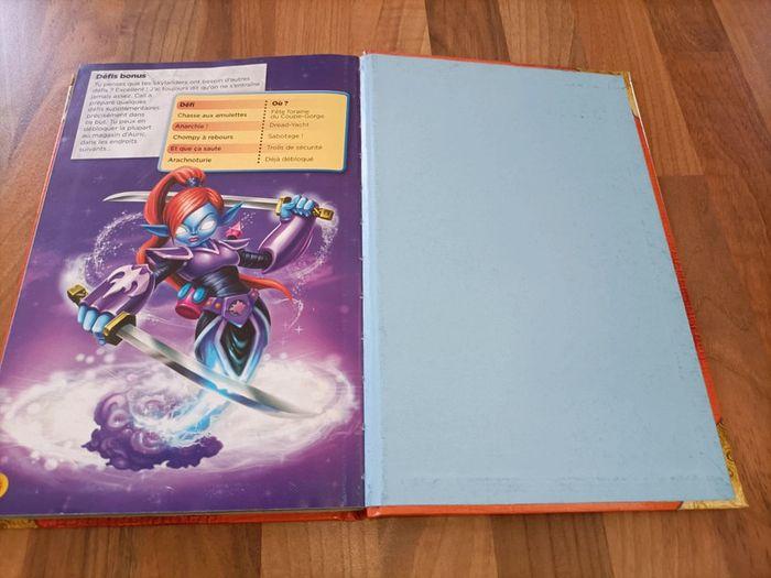 Livre Guide officiel Skylanders - photo numéro 10