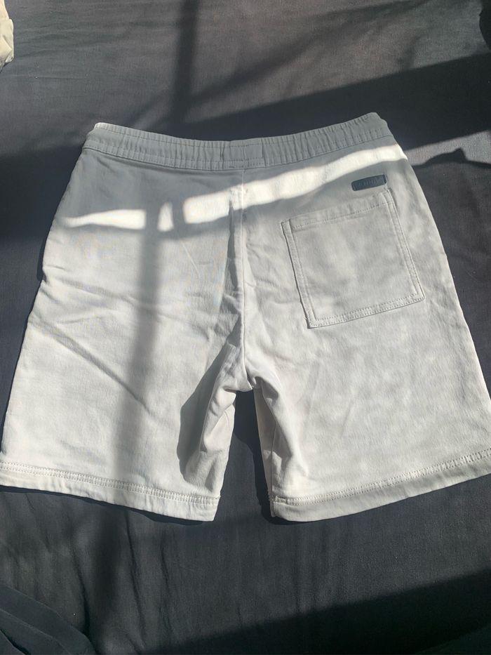 Short Bershka Taille S - photo numéro 2