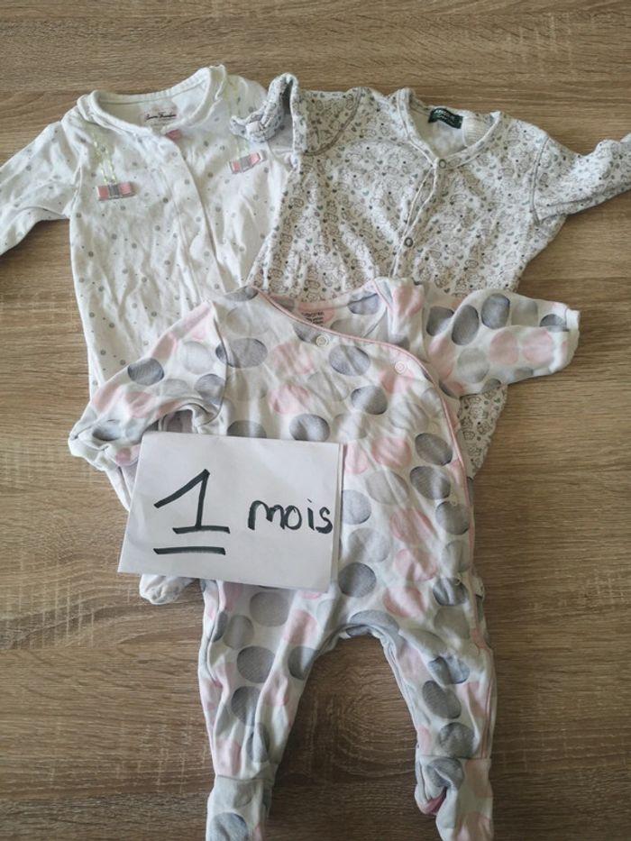 Lot pyjamas coton 1 mois - photo numéro 1