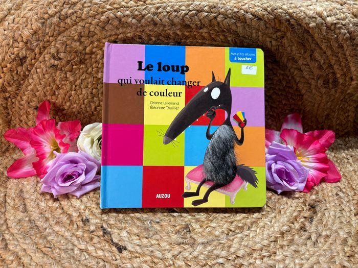 🌺Livre à toucher Le loup qui voulait changer de couleur🌺 - photo numéro 1