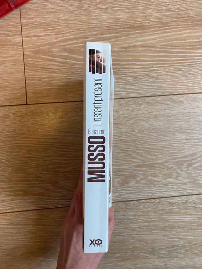 Livre Musso « l’instant présent » - photo numéro 3