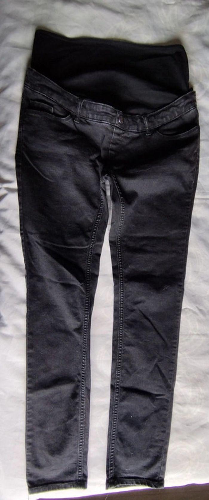 Pantalon grossesse - photo numéro 1