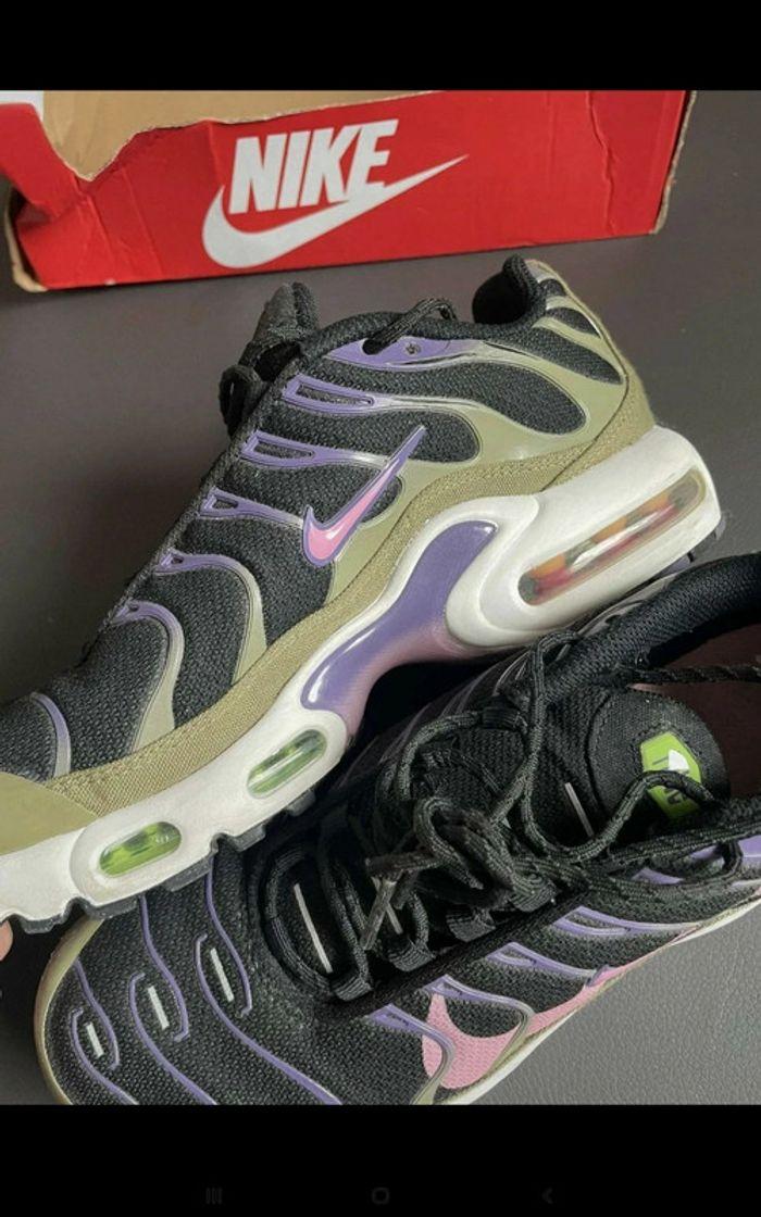 Basket Nike Air Max Plus SG Femme Fille Pointure 38.5 - photo numéro 2