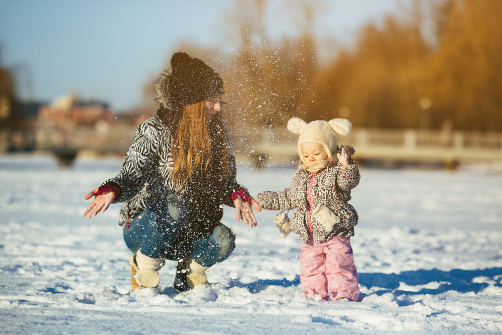 L Hiver Arrive Comment Sortir Avec Bebe Beebs Achat Et Vente D Occasion Bebe