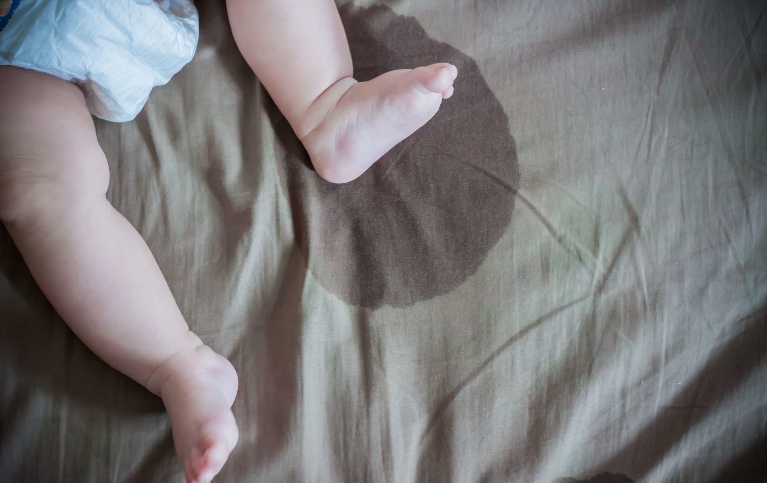 Votre enfant fait pipi au lit, que faire ? Les conseils d'une pédiatre